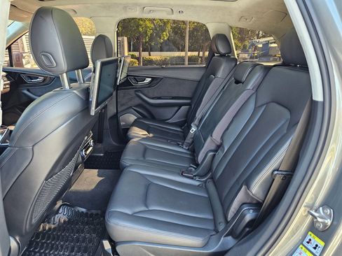 Used 2017 Audi Q7 3.0T Prestige image 19