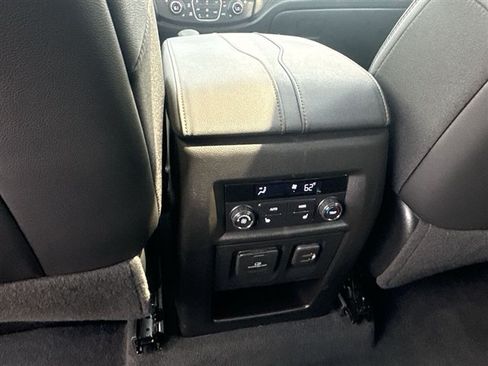 Certified 2023 Chevrolet Traverse High Country FWD image 22