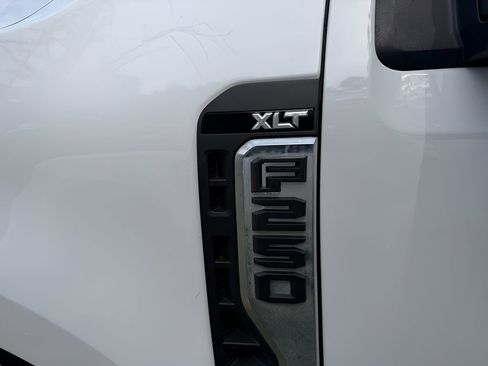 Certified 2024 Ford F250 XLT w/ FX4 Off-Road Package AWD/4WD image 17