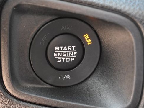 Used 2024 Jeep Wrangler Unlimited Sport AWD/4WD image 27