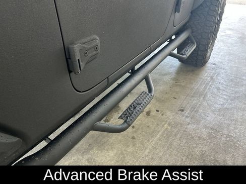 Used 2021 Jeep Wrangler Unlimited Rubicon AWD/4WD image 21