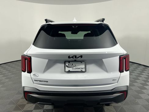 Certified 2024 Kia Sorento SX Prestige AWD/4WD image 4