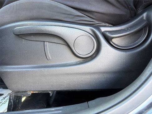 Used 2015 Kia Soul FWD image 16