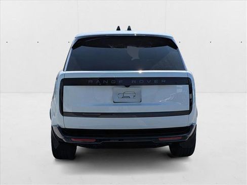 New 2025 Land Rover Range Rover SE image 8