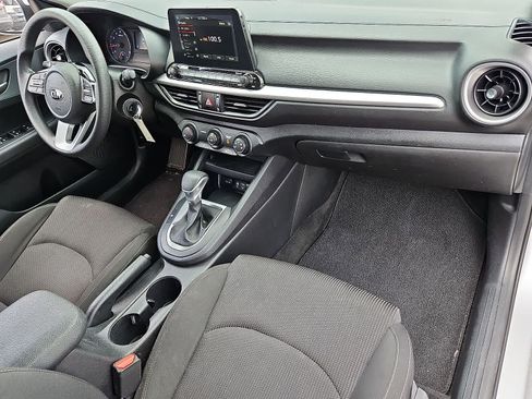 Used 2020 Kia Forte LXS FWD image 31
