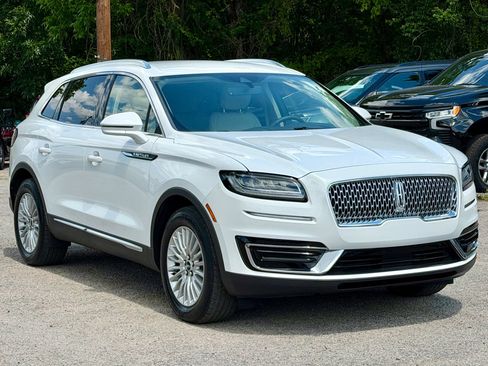 Used 2020 Lincoln Nautilus FWD image 1