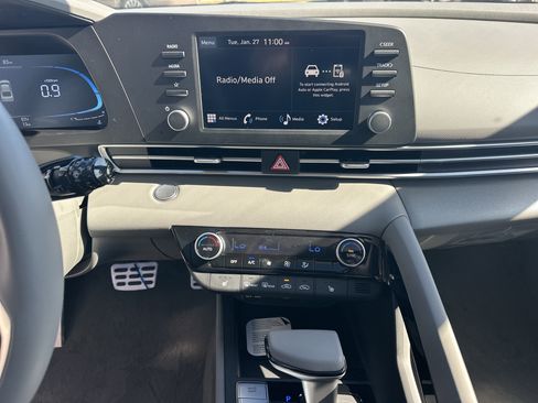 New 2026 Hyundai Elantra SEL Sport Premium image 17