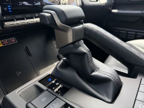 New 2026 Toyota 4Runner Limited AWD/4WD image 18