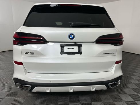 New 2026 BMW X5 xDrive50e w/ M Sport Package image 5