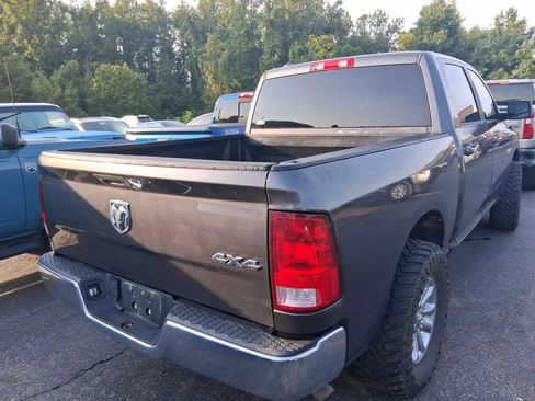 Used 2021 RAM 1500 Classic SLT AWD/4WD image 9