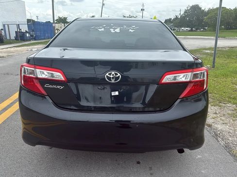 Used 2012 Toyota Camry FWD image 5