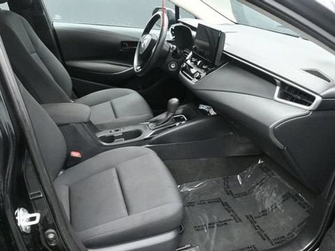 Used 2023 Toyota Corolla LE FWD image 10