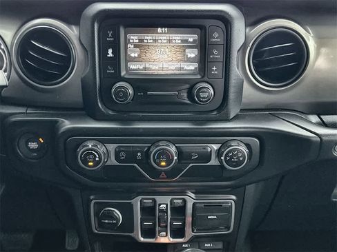 Used 2018 Jeep Wrangler Unlimited Sport S image 16