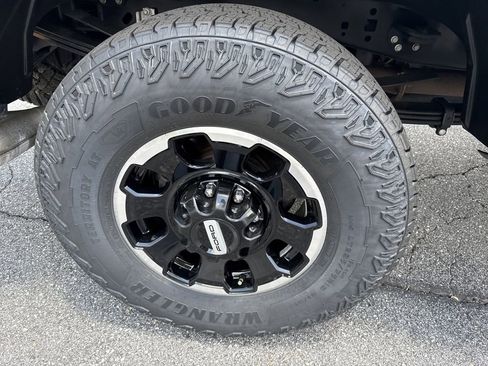 Used 2025 Ford F250 King Ranch w/ Tremor Off-Road Package AWD/4WD image 18