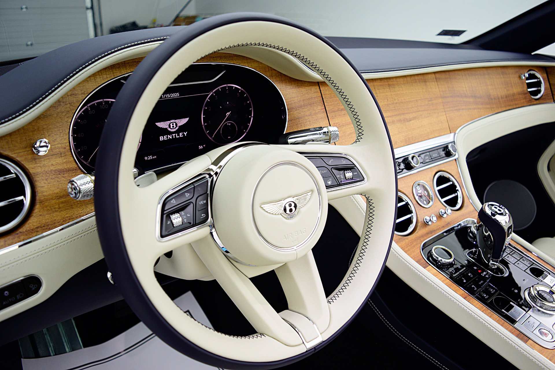 Used 2024 Bentley Continental GT AWD/4WD image 30