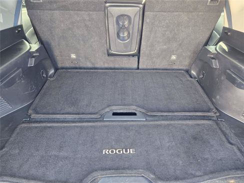 Used 2019 Nissan Rogue SL w/ Premium Package FWD image 31