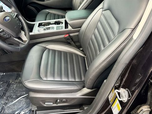 Used 2023 Ford Edge SEL w/ Convenience Package image 16