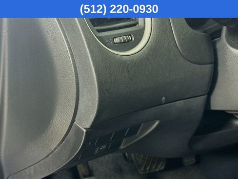 Used 2018 Nissan Pathfinder SV image 11