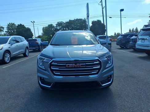 Used 2023 GMC Terrain SLT w/ Tech Package AWD/4WD image 2