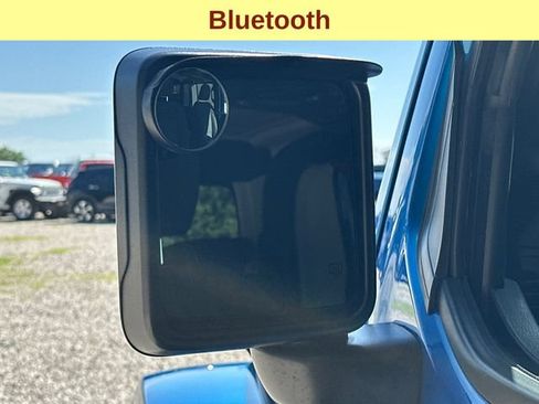 Used 2021 Jeep Gladiator Overland AWD/4WD image 7