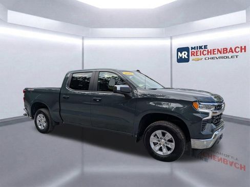 Used 2025 Chevrolet Silverado 1500 LT AWD/4WD image 2