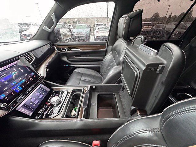 Used 2022 Jeep Grand Wagoneer Series II w/ Premium Group II AWD/4WD image 28