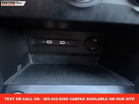 Used 2022 Volkswagen Taos SE image 24