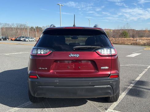 Used 2019 Jeep Cherokee Latitude Plus w/ Comfort/Convenience Group image 8