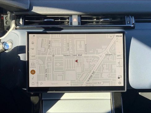 New 2025 Land Rover Range Rover Velar S image 7