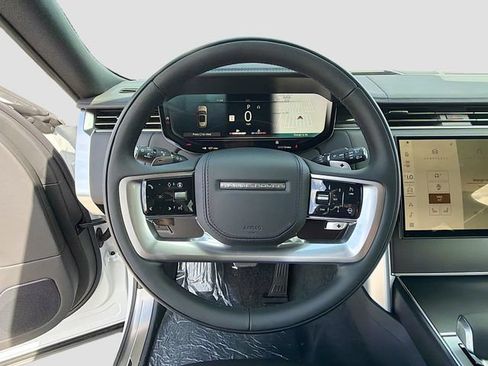 New 2026 Land Rover Range Rover Long Wheelbase SE AWD/4WD image 41