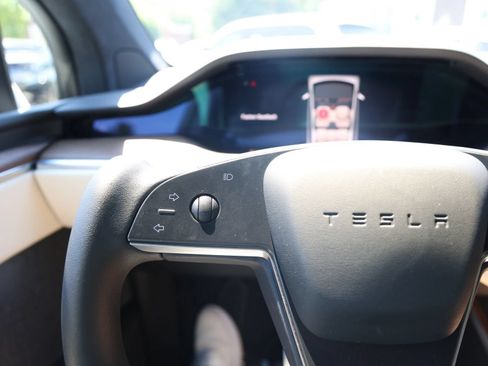 Used 2022 Tesla Model X AWD/4WD image 20