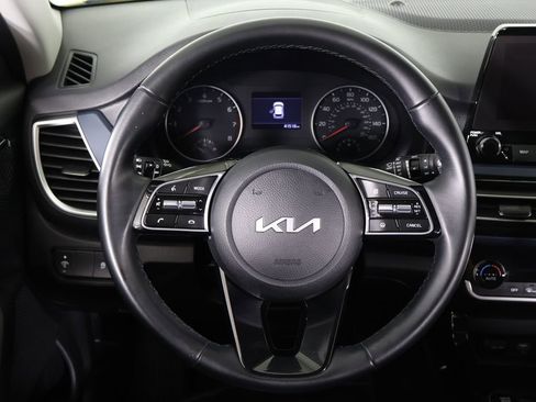 Used 2023 Kia Seltos S w/ Navigation Package AWD/4WD image 37