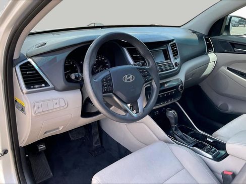 Used 2016 Hyundai Tucson SE w/ Option Group 02 AWD/4WD image 16