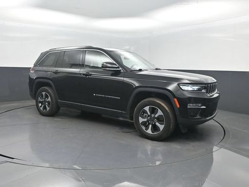 Used 2022 Jeep Grand Cherokee Limited 4xe w/ Luxury Tech Group II AWD/4WD image 35