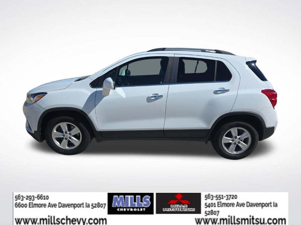 Used 2020 Chevrolet Trax LT w/ LT Convenience Package FWD image 2