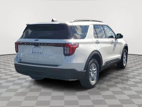 New 2026 Ford Explorer Active image 4