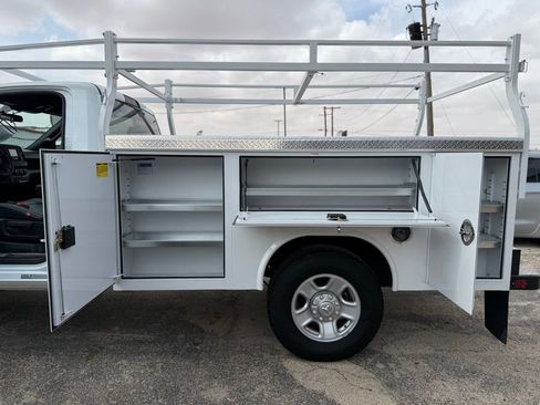 Used 2024 RAM 3500 Tradesman image 10