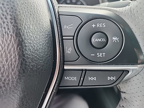 Used 2019 Toyota Avalon Limited FWD image 7