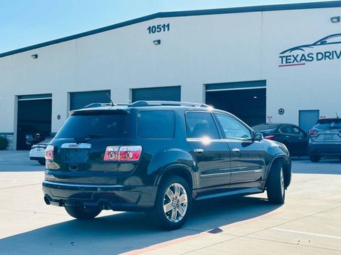 Used 2011 GMC Acadia Denali FWD image 9