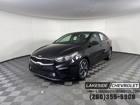 Used 2019 Kia Forte LXS FWD image 1