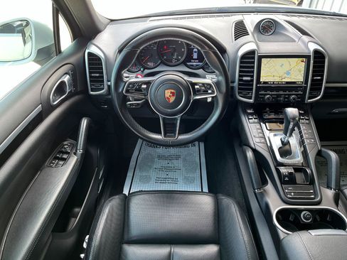Used 2015 Porsche Cayenne Diesel AWD/4WD image 14