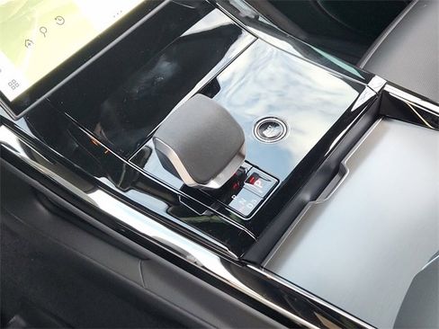 New 2026 Land Rover Range Rover Sport Dynamic SE image 15