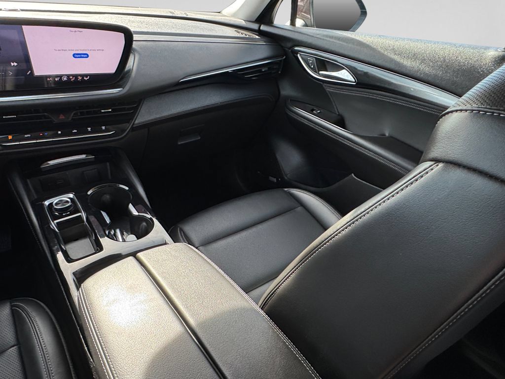 Used 2024 Buick Envision Preferred AWD/4WD image 22