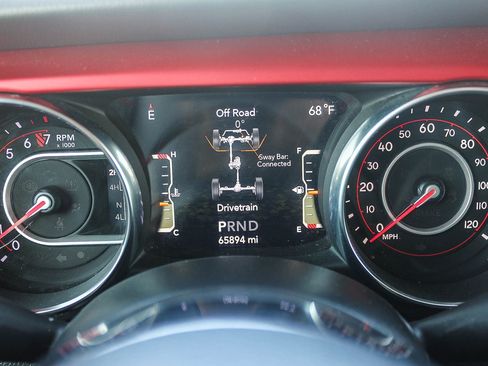 Used 2021 Jeep Wrangler Unlimited Rubicon AWD/4WD image 24