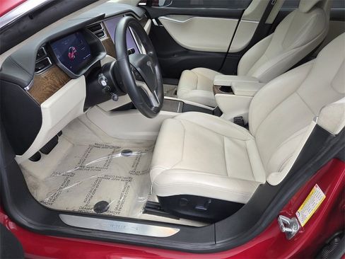 Used 2017 Tesla Model S AWD image 18