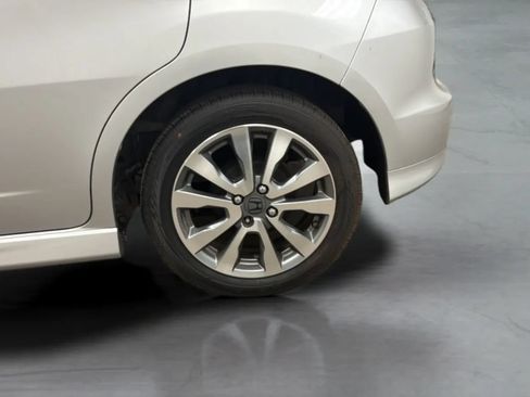 Used 2013 Honda Fit Sport image 25