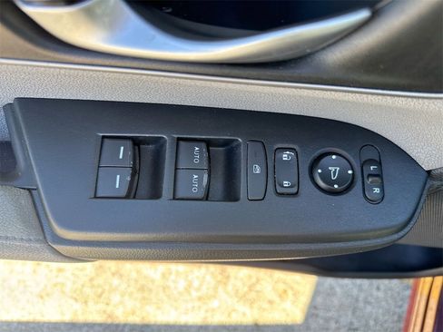 Used 2019 Honda CR-V EX image 15