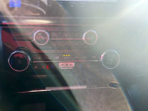 Used 2024 Ford F150 Lariat w/ FX4 Off-Road Package image 16