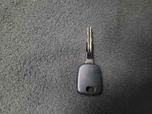 Used 2015 Nissan Versa S Plus FWD image 32