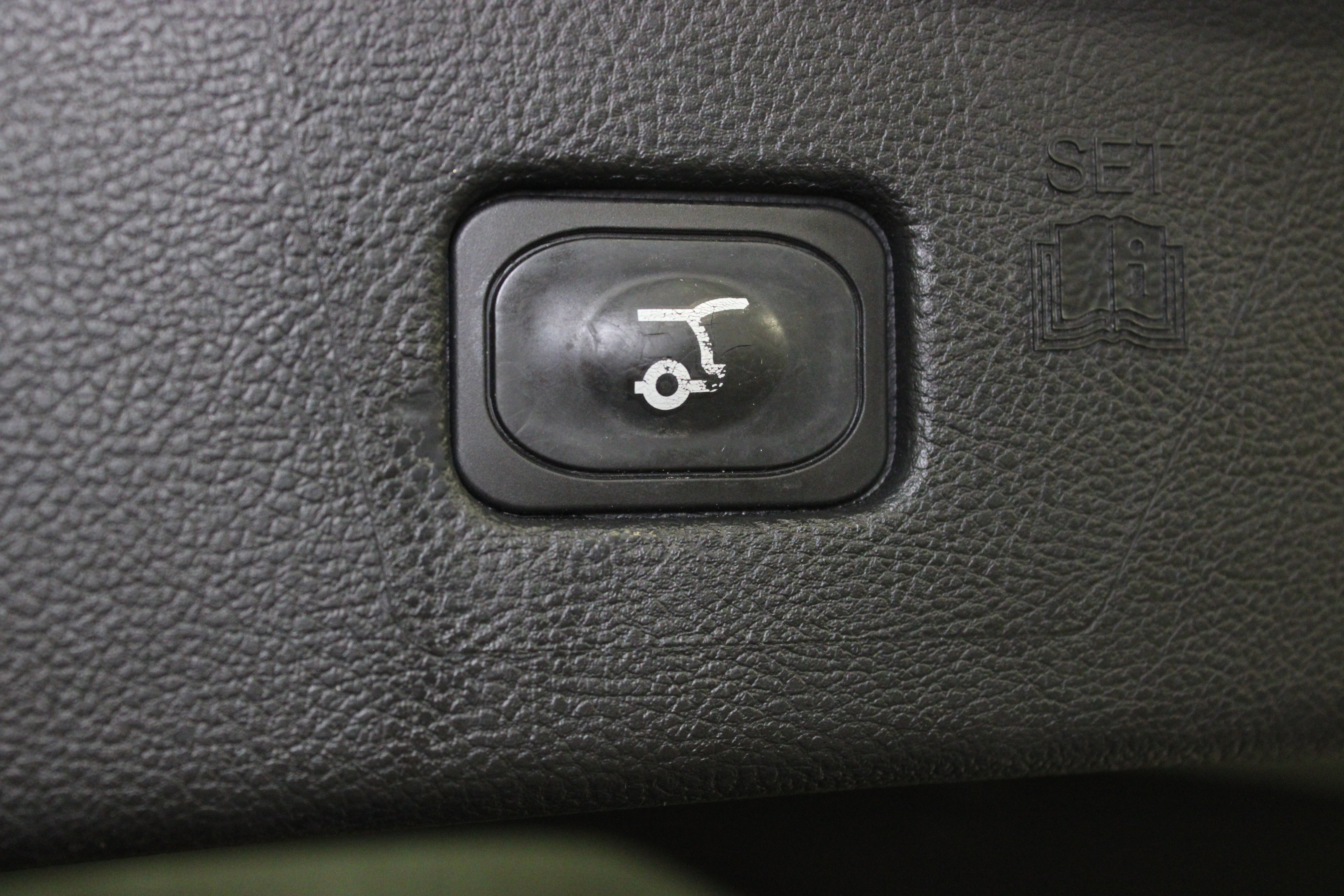Used 2024 Ford Edge Titanium AWD/4WD image 13